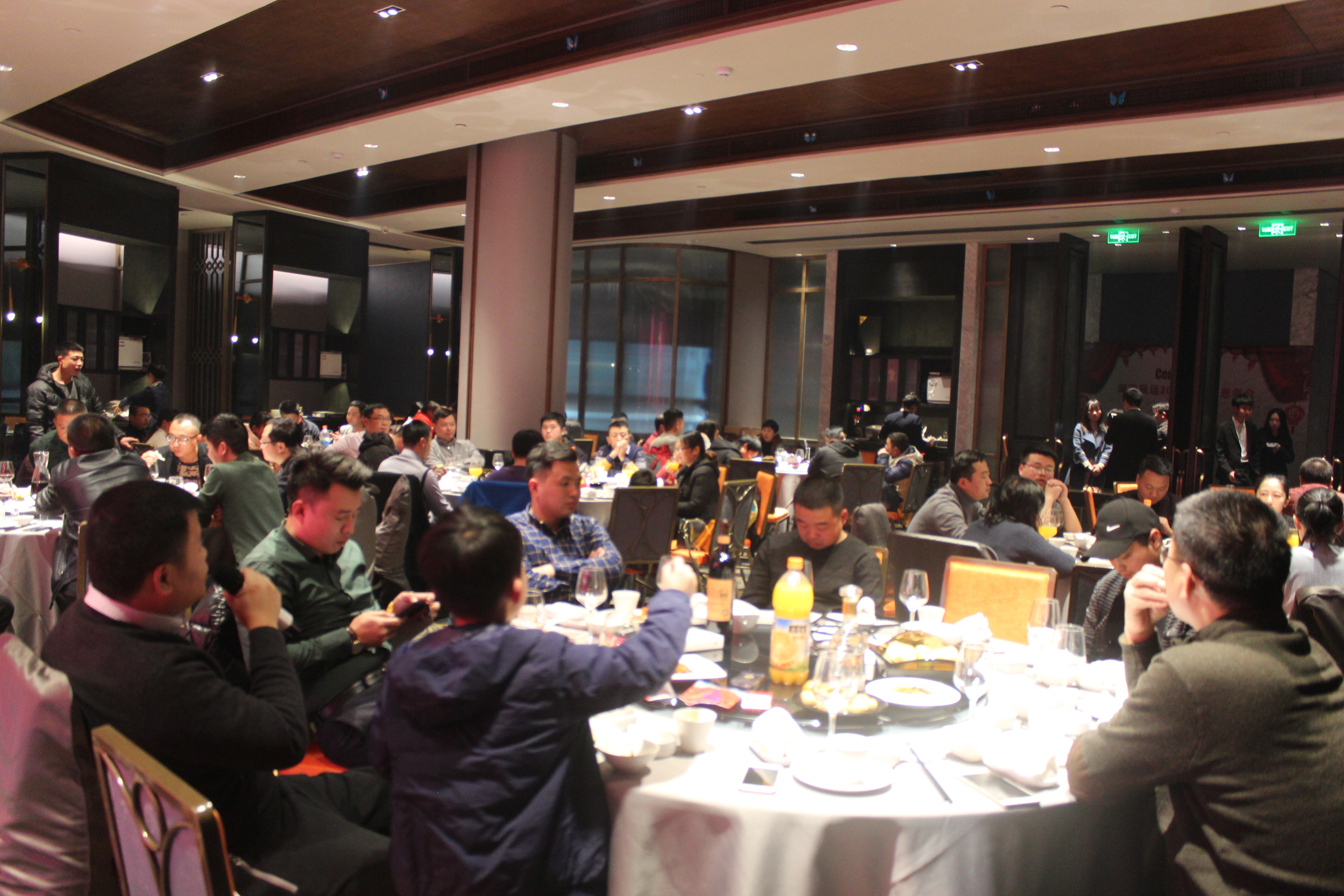 湖南中央空調(diào)，長(zhǎng)沙中央空調(diào)，中央空調(diào)